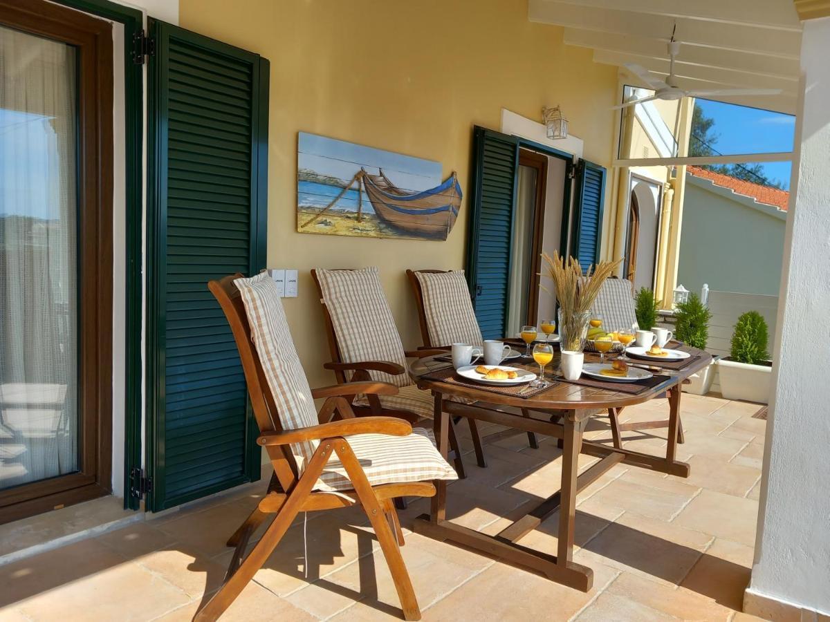 Solaris Methea- Luxury Central Villa By The Castle Kassiopi Exterior foto